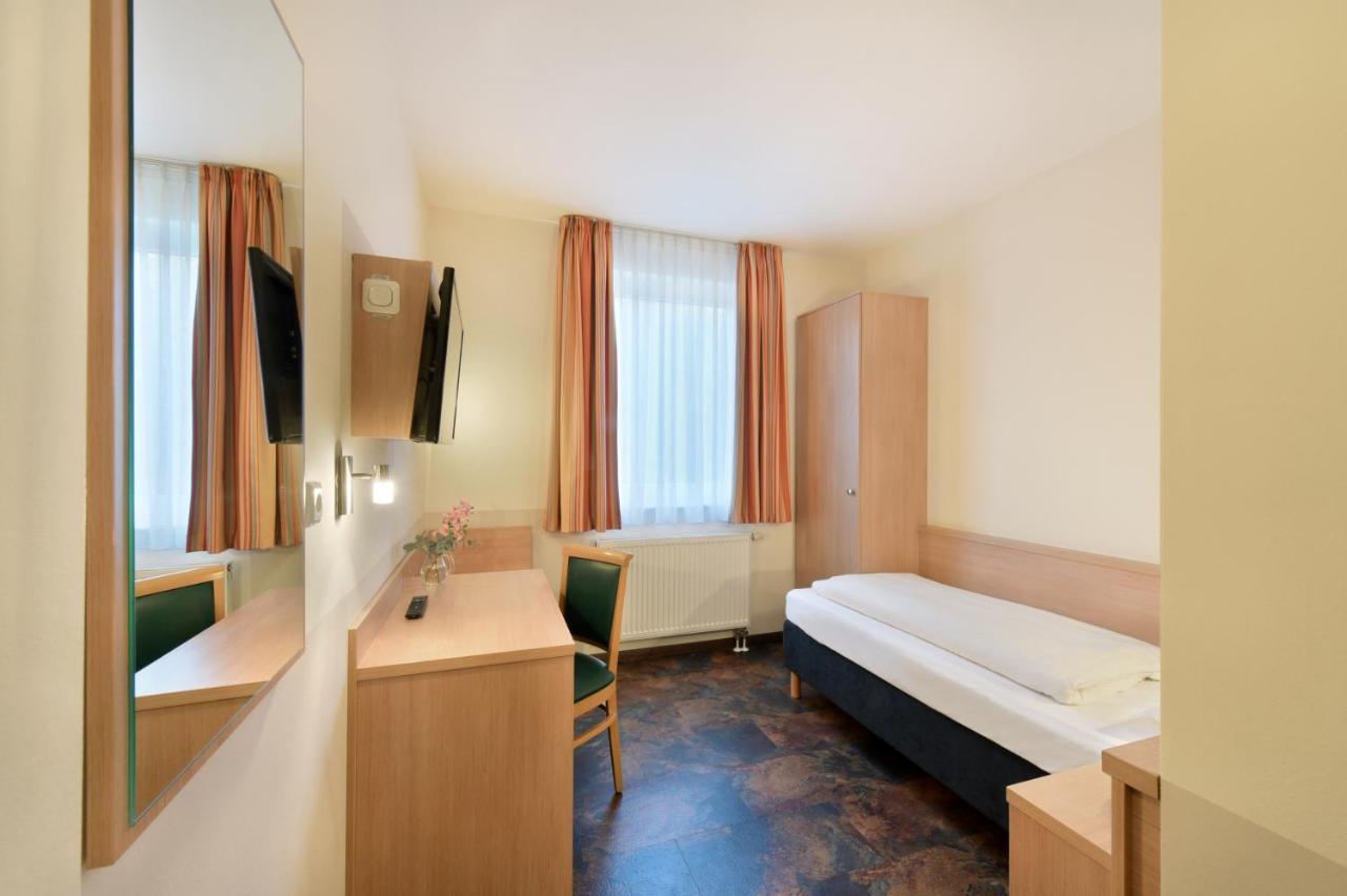 Meinhotel Hamburg Eksteriør bilde
